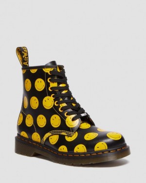 Dr Martens 1460 Smiley® Smooth Nahkaiset Pitsi Up Naisten Saappaat Mustat | Suomi_Dr80970