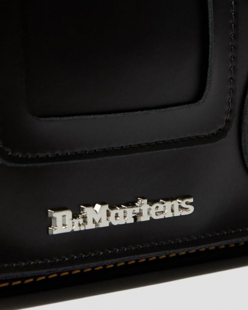 Dr Martens 11 inch Nahkaiset Messenger Accessories Laukut Mustat | Suomi_Dr13966