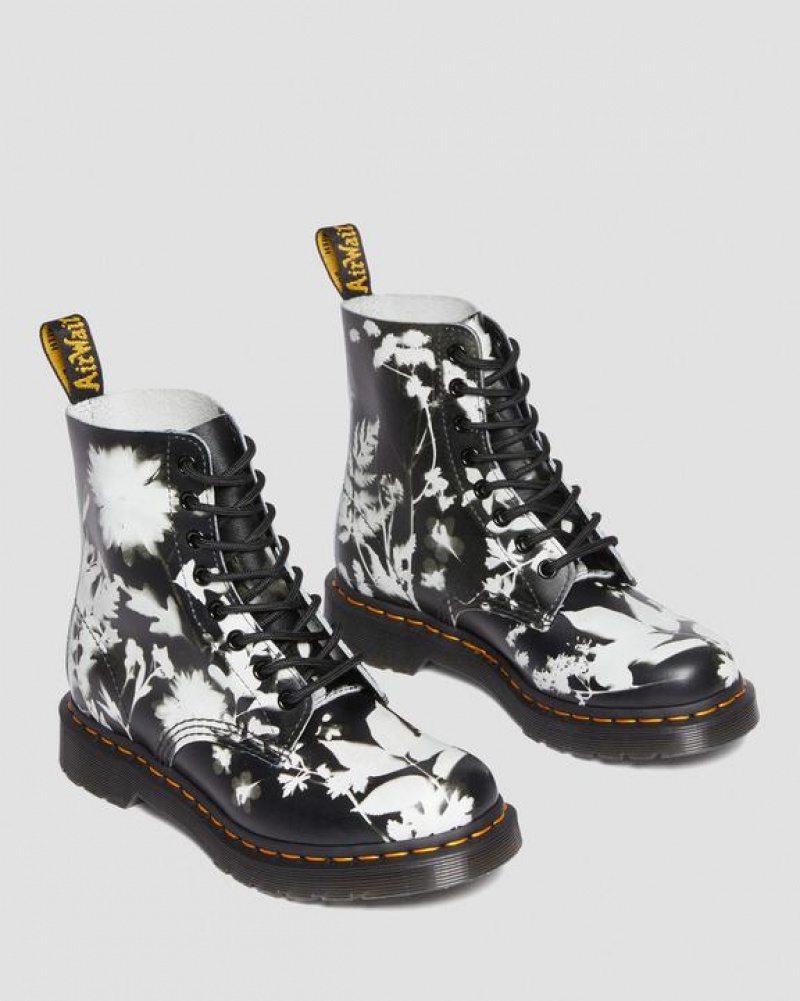 Dr Martens 1460 Pascal Floral Shadow Nahkaiset Pitsi Up Naisten Saappaat Mustat Valkoinen | Suomi_Dr91796