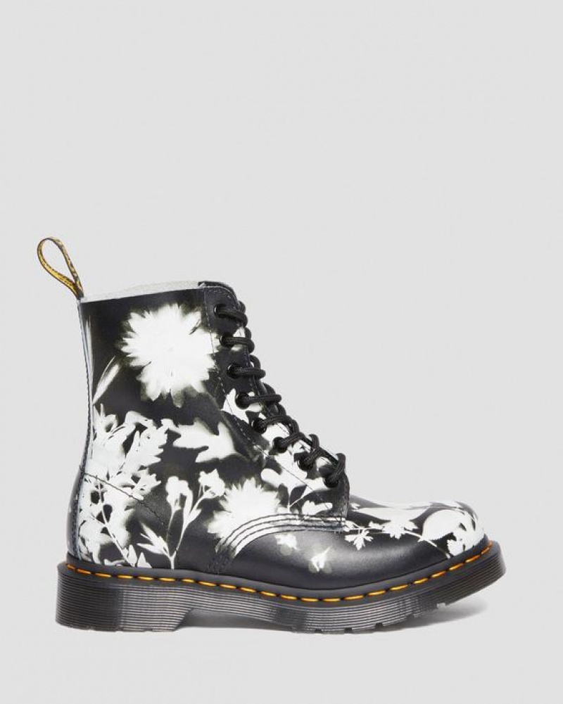 Dr Martens 1460 Pascal Floral Shadow Nahkaiset Pitsi Up Naisten Saappaat Mustat Valkoinen | Suomi_Dr91796