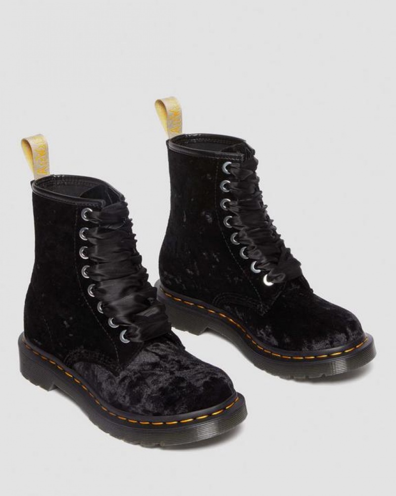 Dr Martens Vegaaniset 1460 Women's Crushed Velvet Pitsi Up Naisten Saappaat Mustat | Suomi_Dr77641